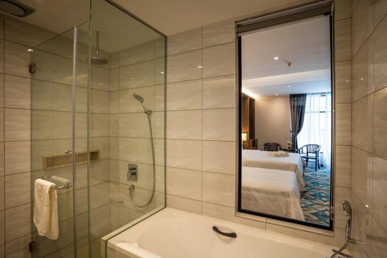 Christee Hotel 4*